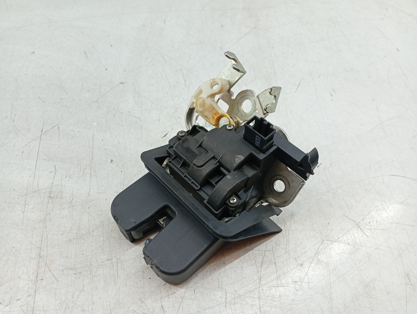 Fecho da Mala AUDI Q5 (8RB) | 08 - 17