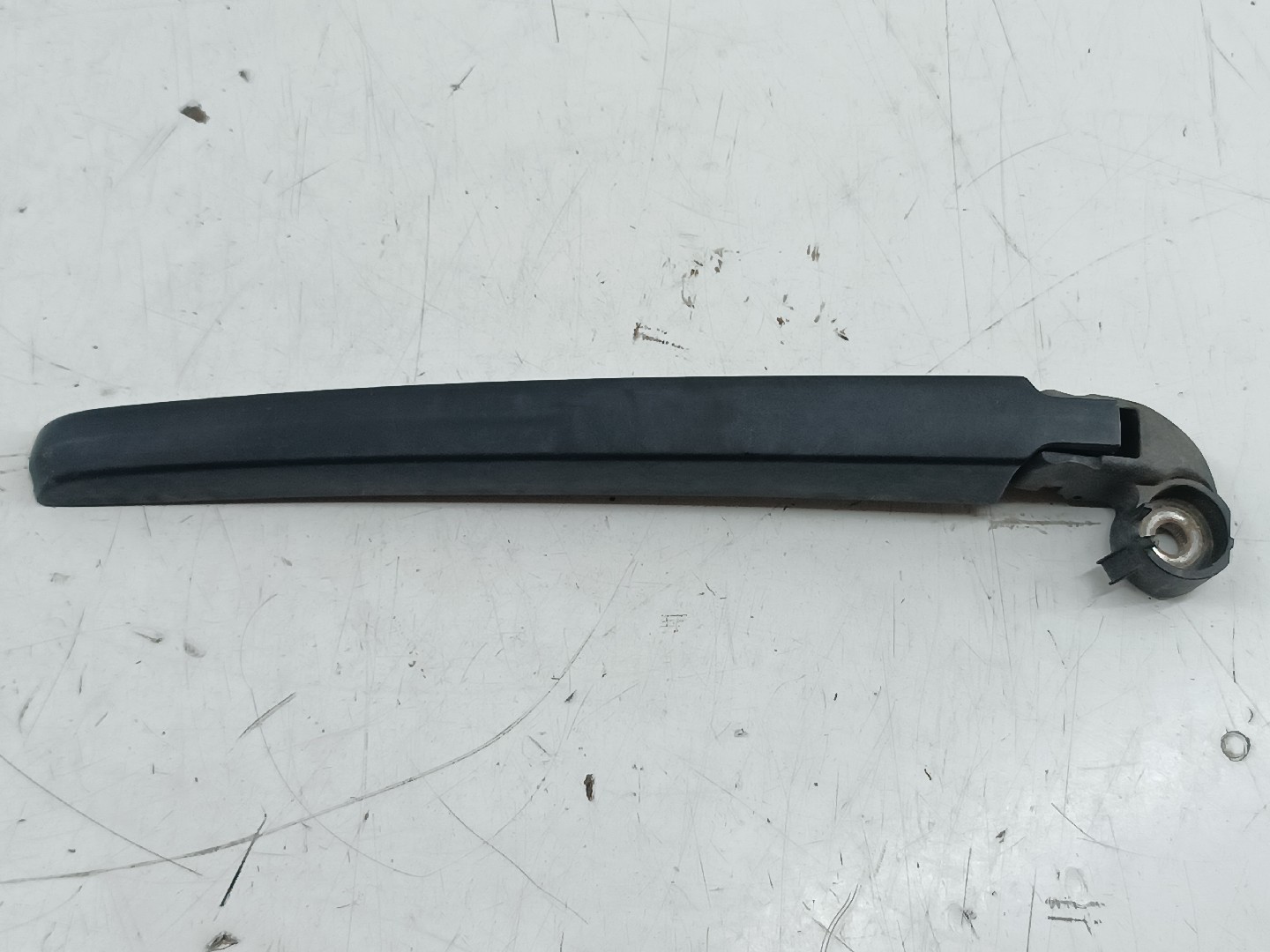 Braço da escova traseira AUDI Q5 (8RB) | 08 - 17 Imagem-3