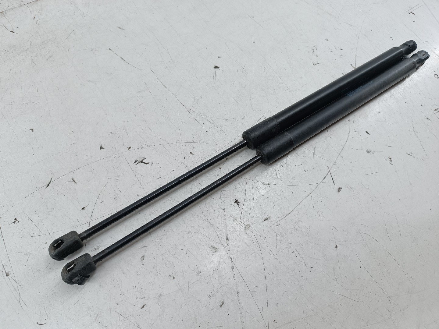 Amortecedores de mala esq. / Dir. AUDI Q5 (8RB) | 08 - 17 Imagem-4