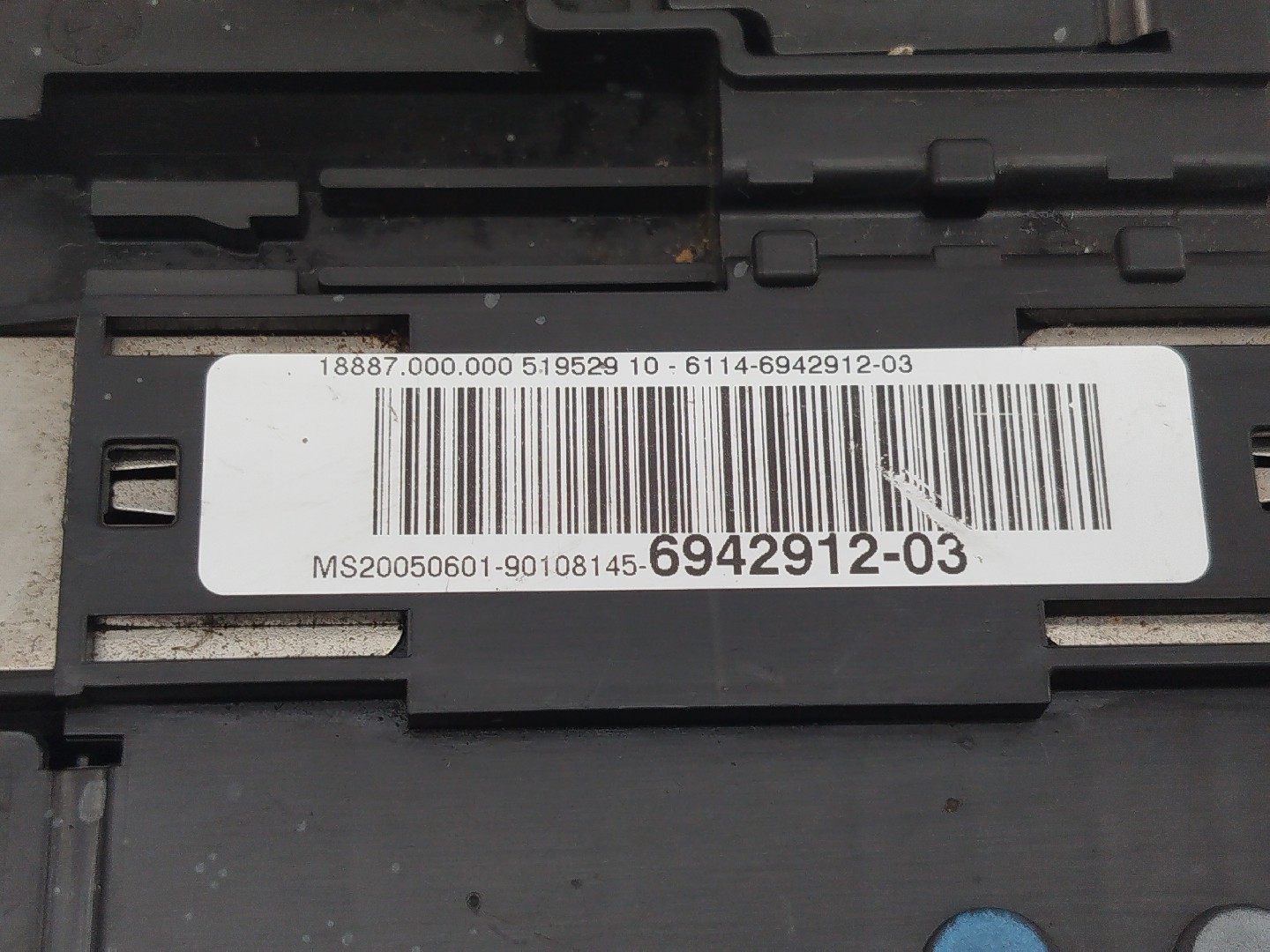 Módulo de fusíveis de bateria BMW 1 (E87) | 03 - 13 Imagem-1