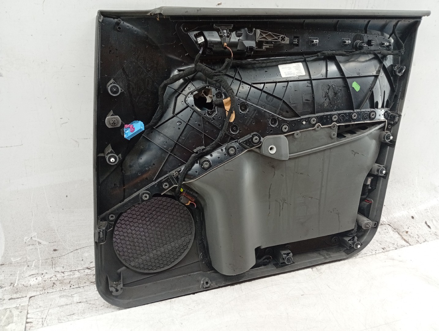 Quartela de porta frente esquerda AUDI Q5 (8RB) | 08 - 17 Imagem-5