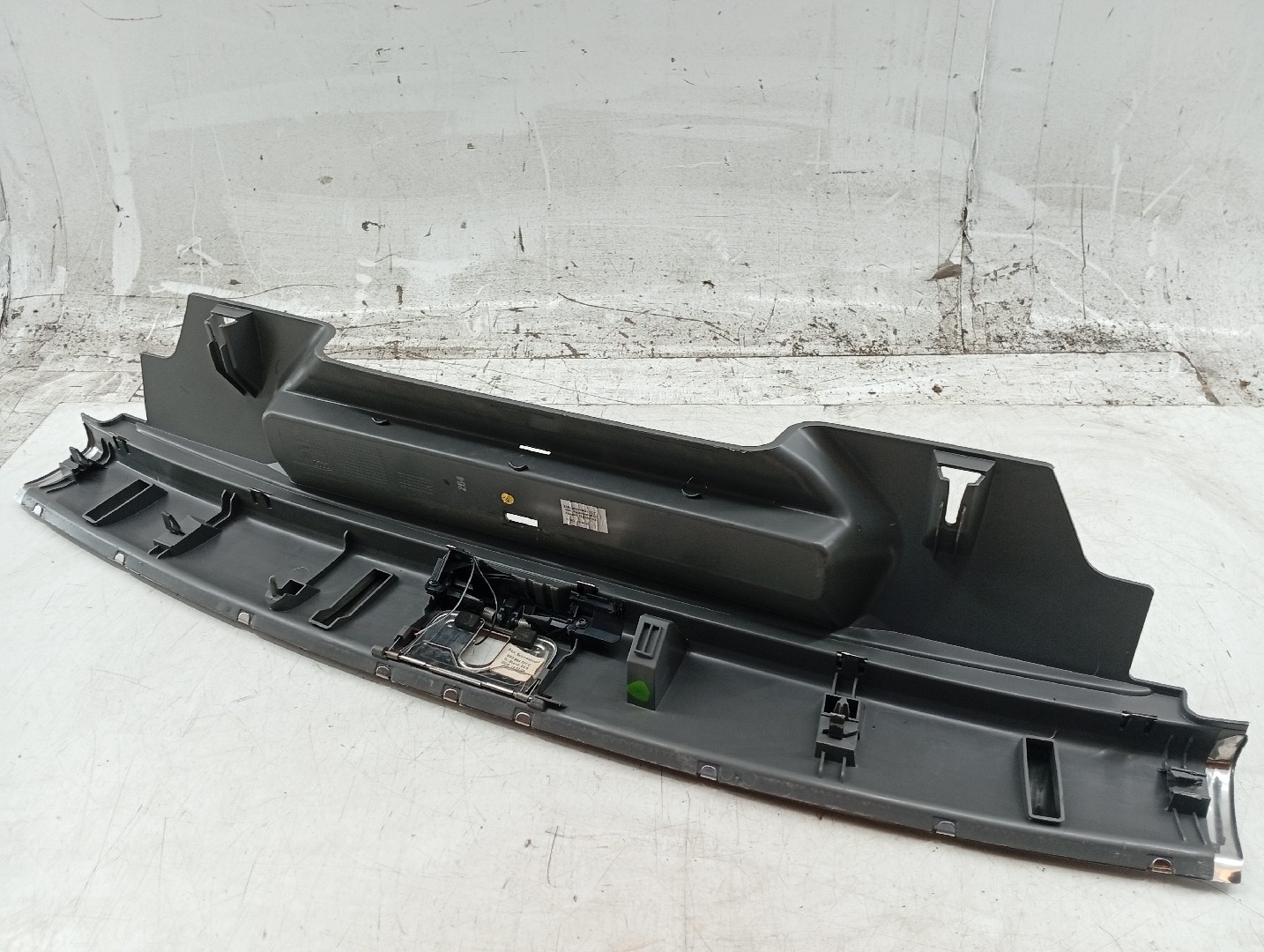 Acabamento de mala AUDI Q5 (8RB) | 08 - 17 Imagem-2