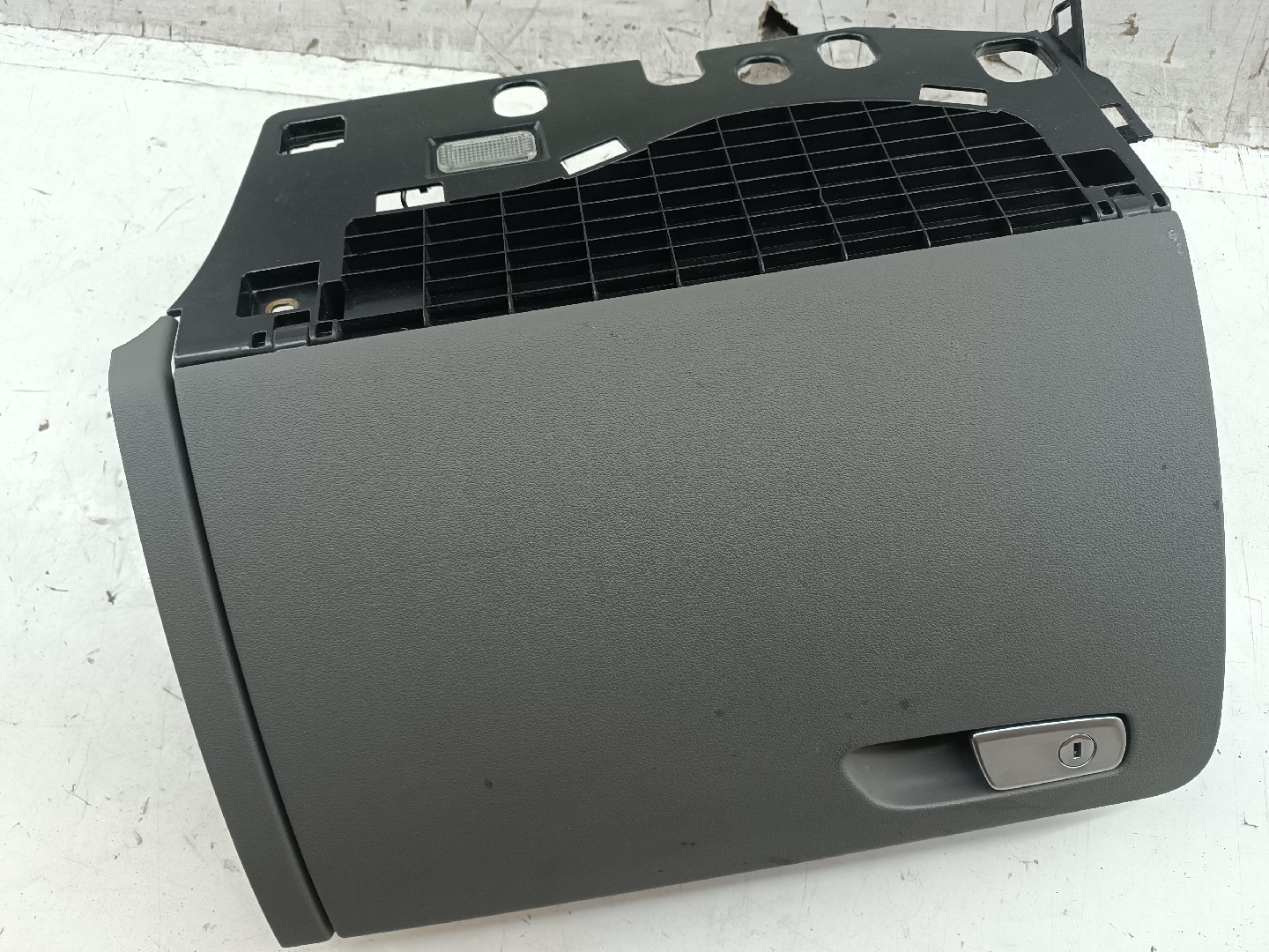 Porta luvas AUDI Q5 (8RB) | 08 - 17 Imagem-6