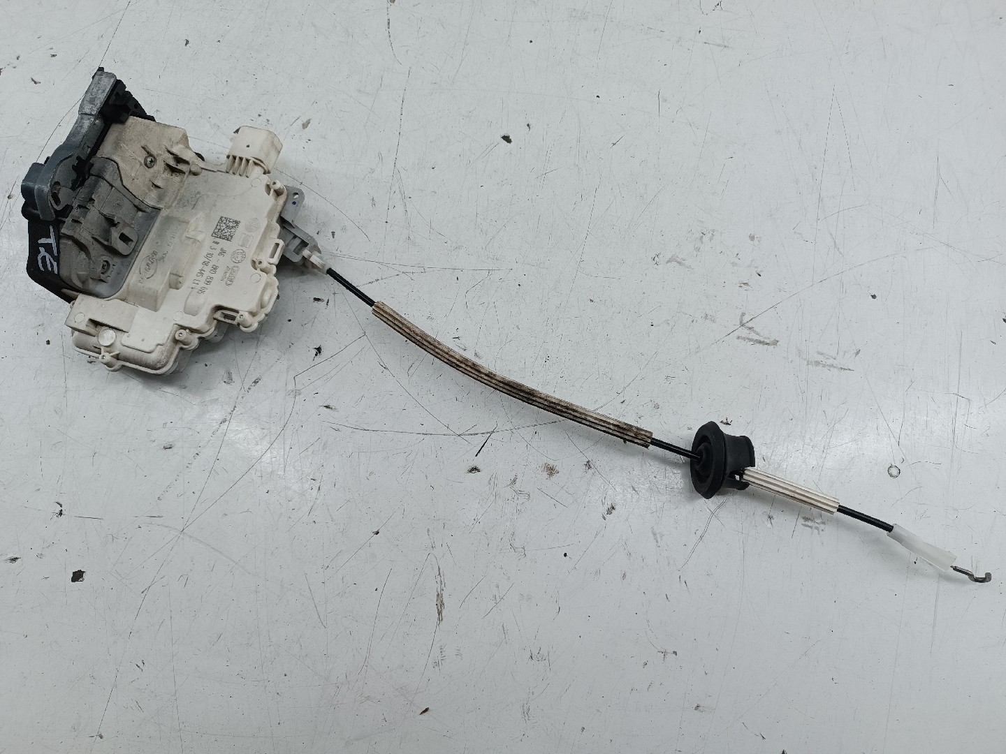 Fecho da Porta Trás Esquerdo AUDI Q5 (8RB) | 08 - 17 Imagem-4