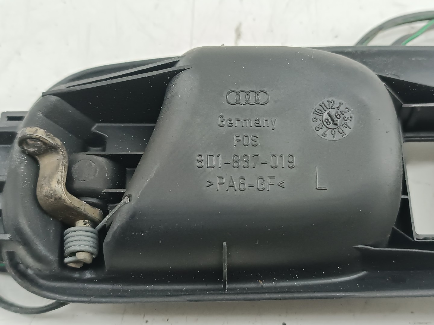 Puxador interior de porta frente esquerda AUDI A4 Avant (8D5, B5) | 94 - 02 Imagem-2