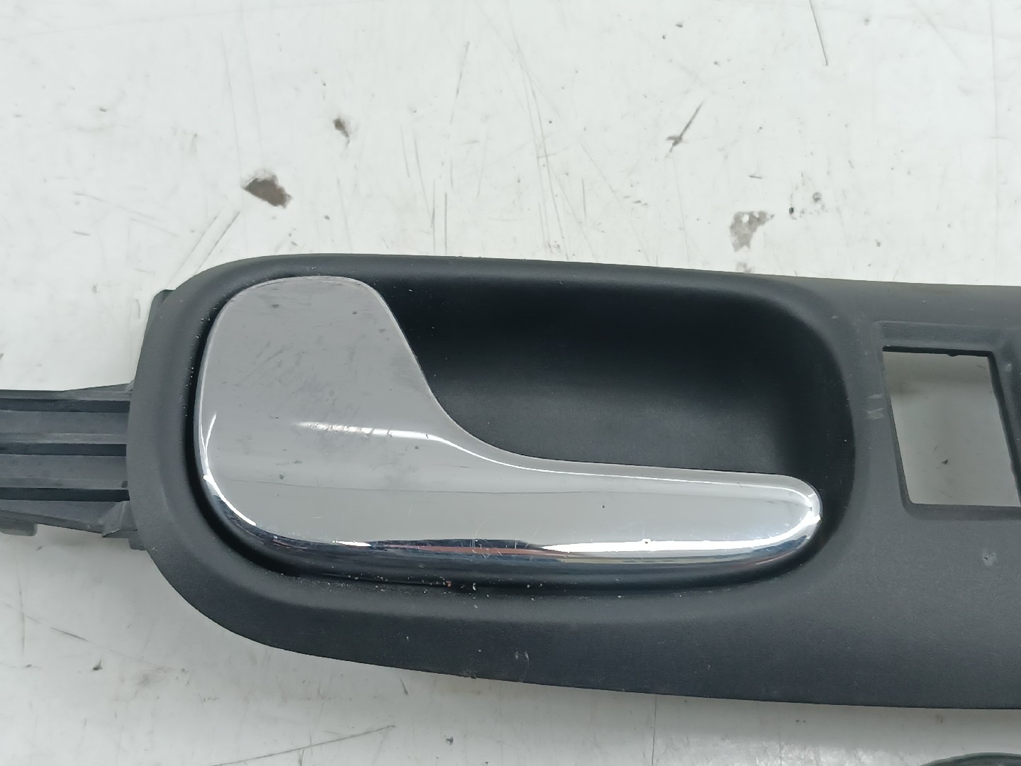 Puxador interior de porta frente esquerda AUDI A4 Avant (8D5, B5) | 94 - 02 Imagem-4