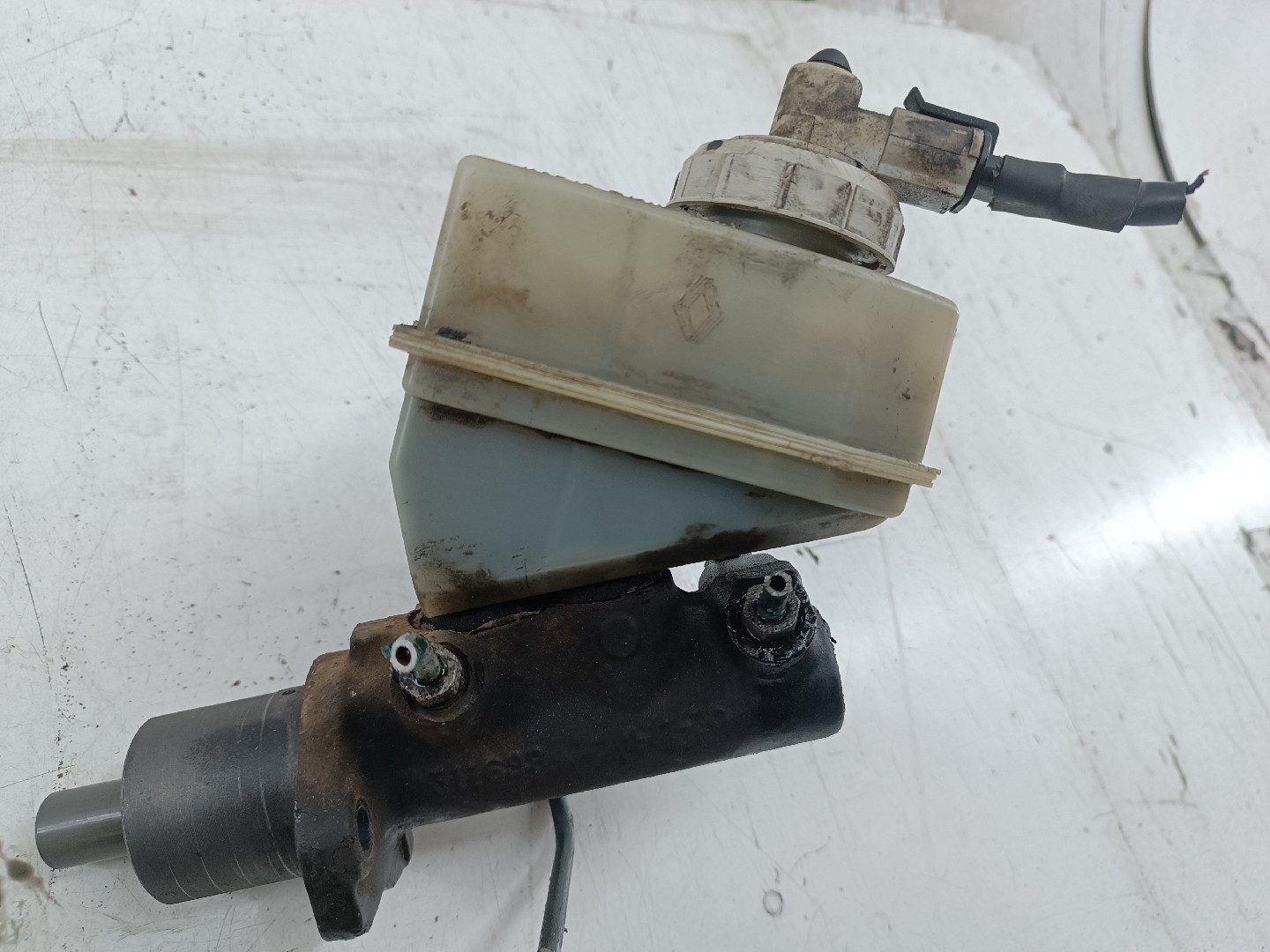 Bomba dos Travões RENAULT CLIO I (B/C57_, 5/357_) | 90 - 98 Imagem-3