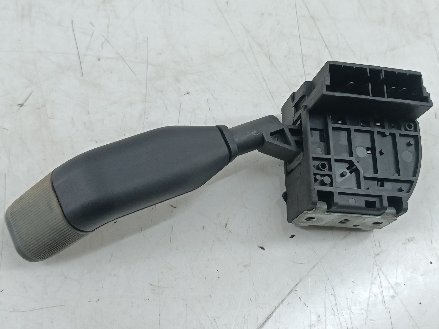 Comutador de limpa-para-brisas RENAULT CLIO I (B/C57_, 5/357_) | 90 - 98