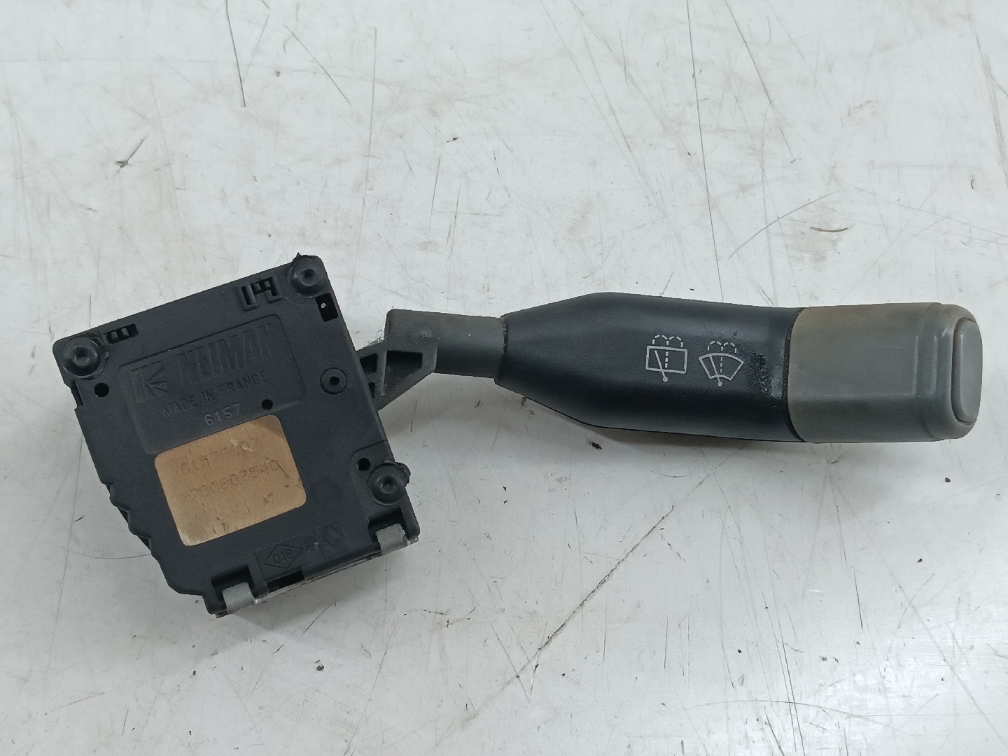 Comutador de limpa-para-brisas RENAULT CLIO I (B/C57_, 5/357_) | 90 - 98 Imagem-4