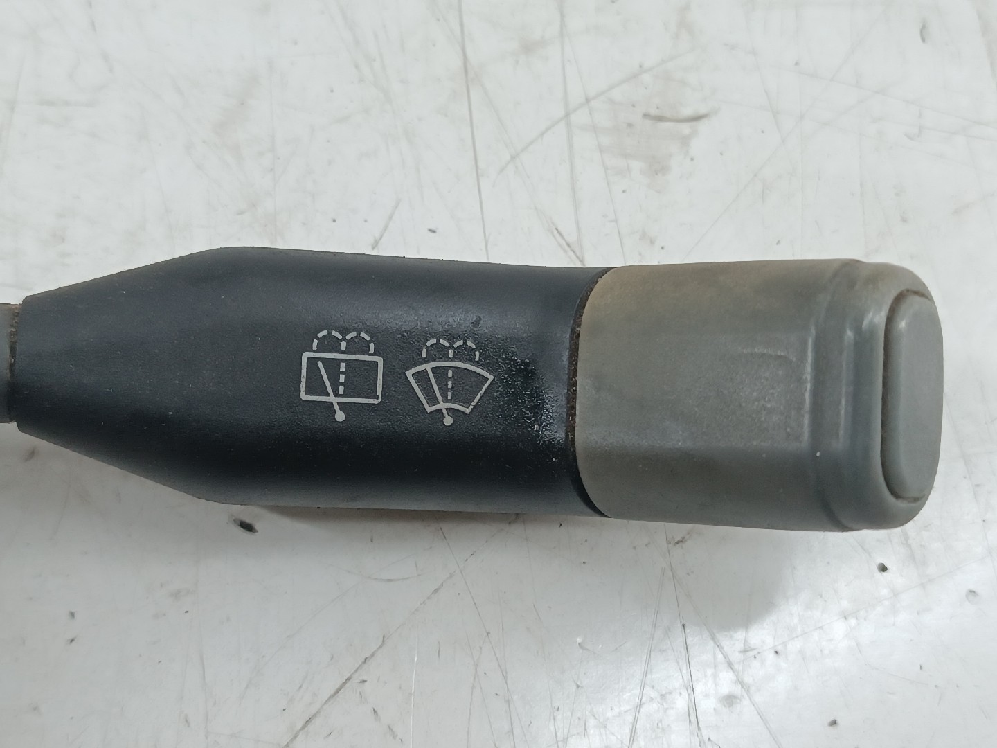 Comutador de limpa-para-brisas RENAULT CLIO I (B/C57_, 5/357_) | 90 - 98 Imagem-2