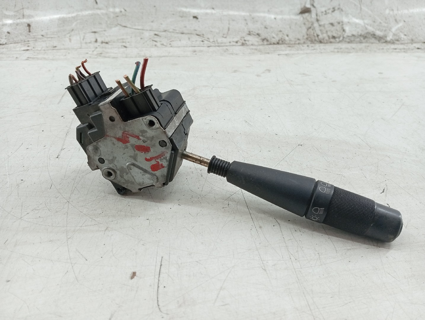 Comutador de piscas e luzes RENAULT CLIO I (B/C57_, 5/357_) | 90 - 98 Imagem-2