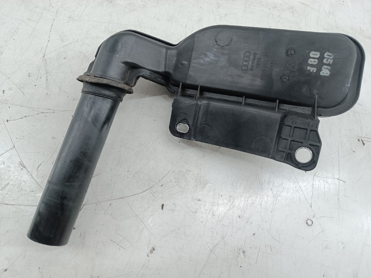 Reservatório de água do limpa para-brisas AUDI Q5 (8RB) | 08 - 17 Imagem-1