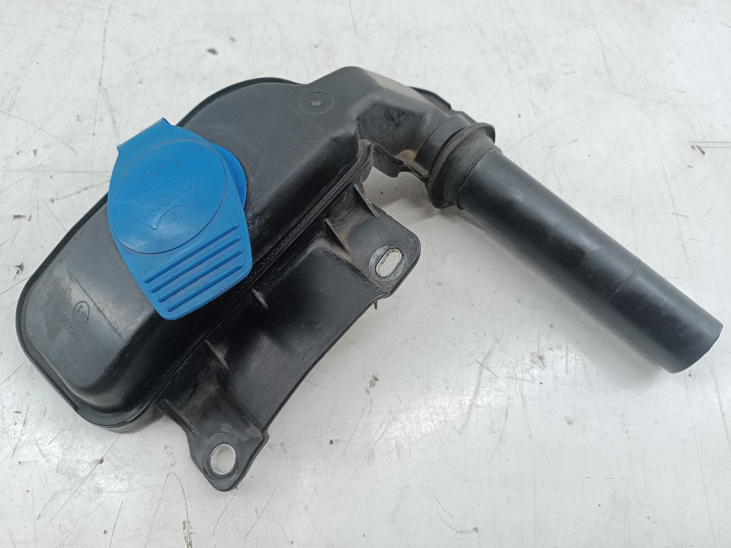 Reservatório de água do limpa para-brisas AUDI Q5 (8RB) | 08 - 17 Imagem-4