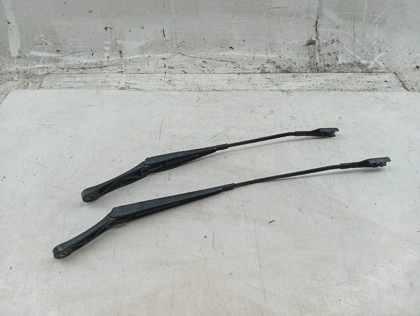 Astes/Escova Limpa Conjunto (2) AUDI Q5 (8RB) | 08 - 17 Imagem-2