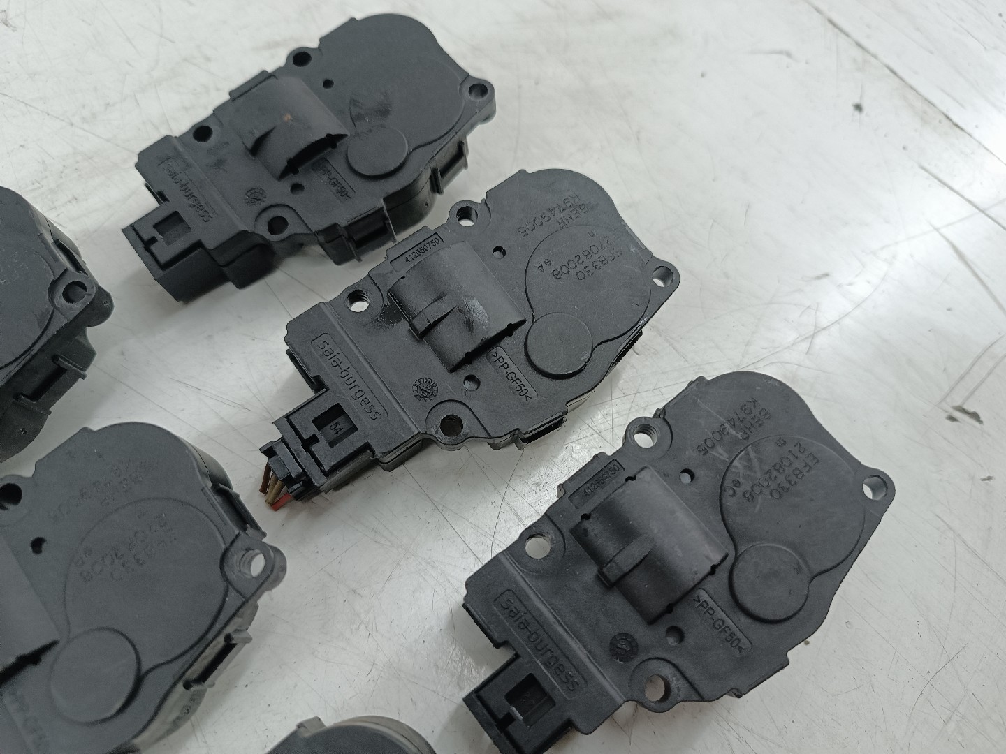 Motores atuadores de sofagem AUDI Q5 (8RB) | 08 - 17 Imagem-1