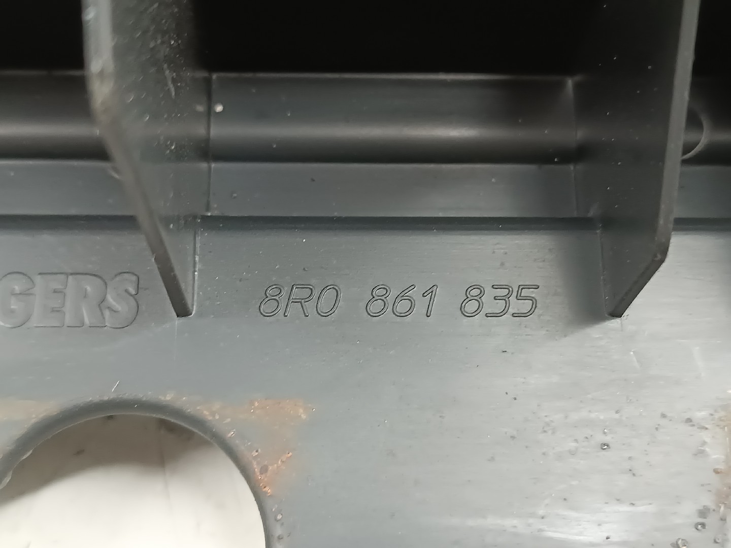 Acabamento da Zona de Carga AUDI Q5 (8RB) | 08 - 17 Imagem-2