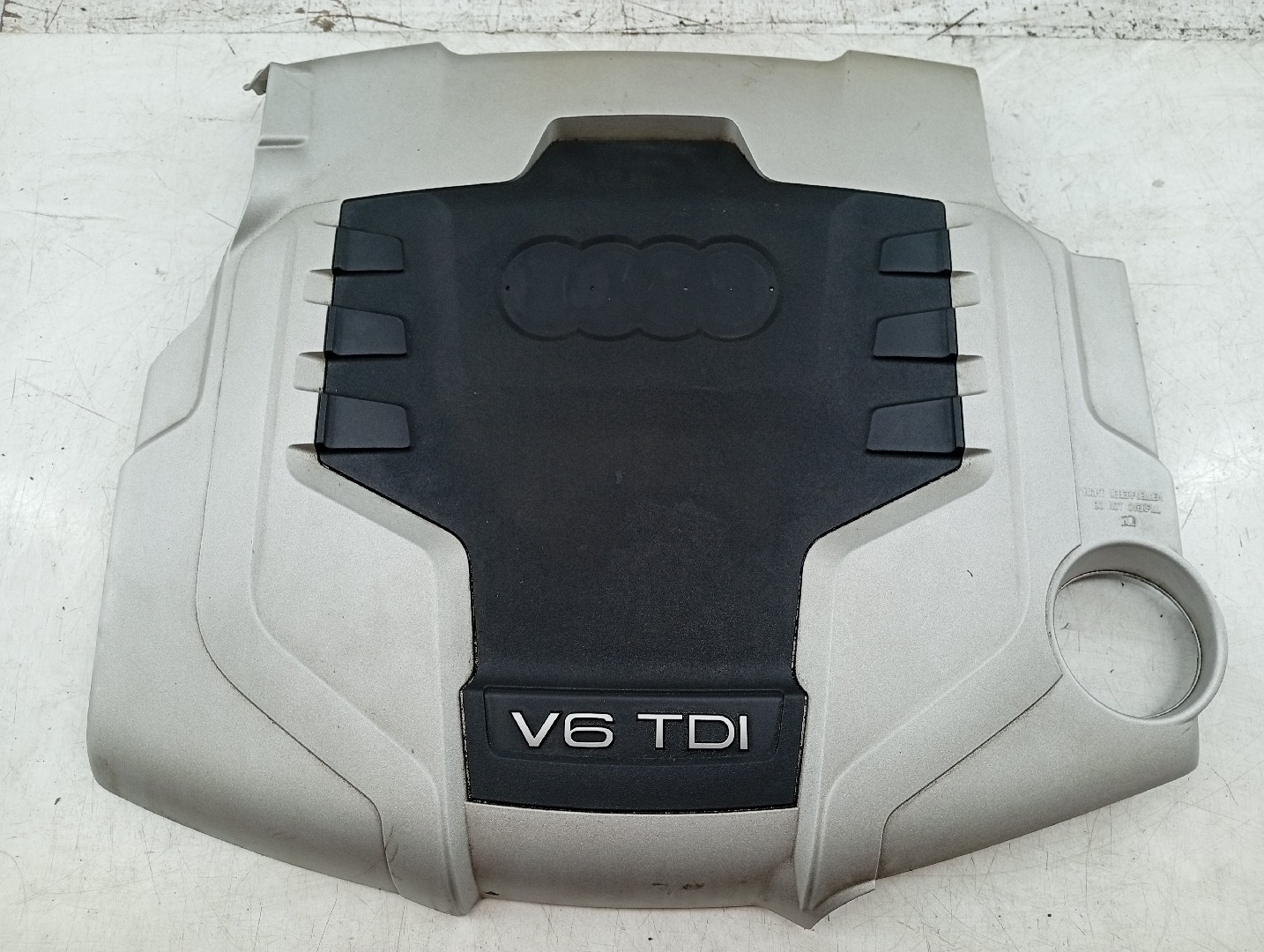 Tampa de motor AUDI Q5 (8RB) | 08 - 17 Imagem-3