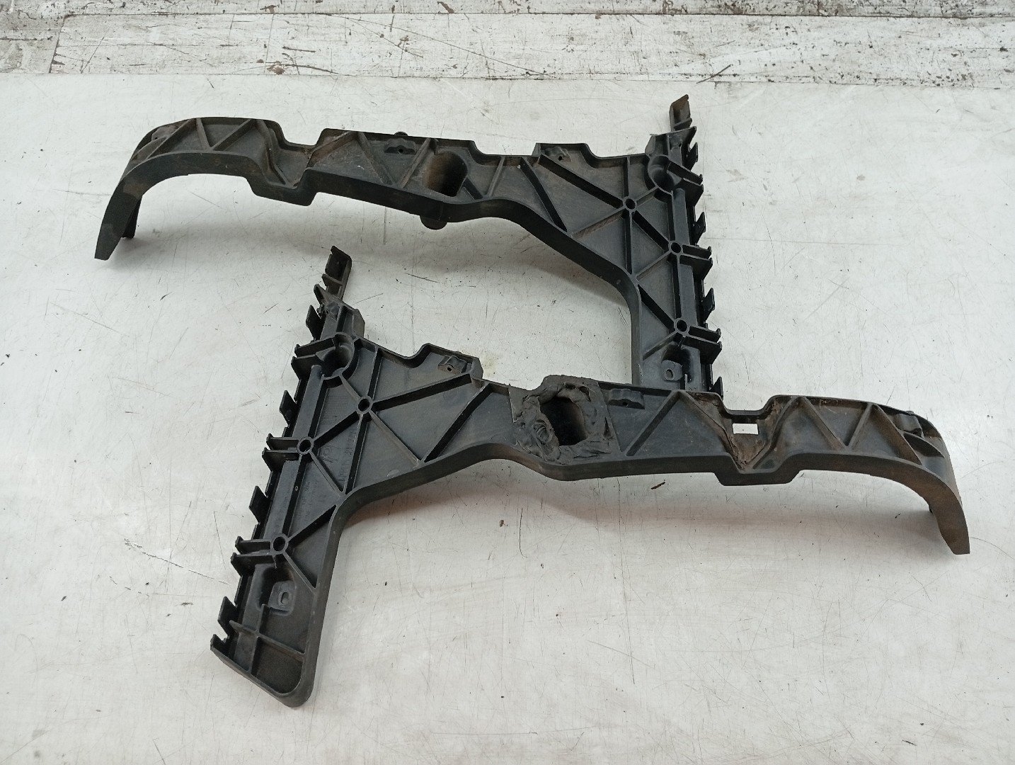 Suporte de montagem de para-choques AUDI Q5 (8RB) | 08 - 17