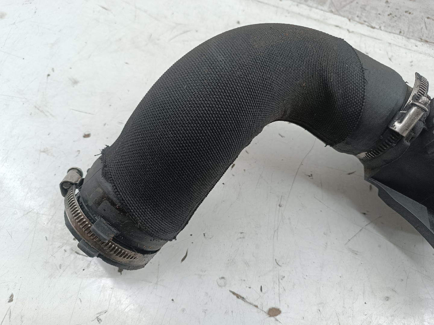 Tubagem do Intercooler AUDI Q5 (8RB) | 08 - 17 Imagem-4