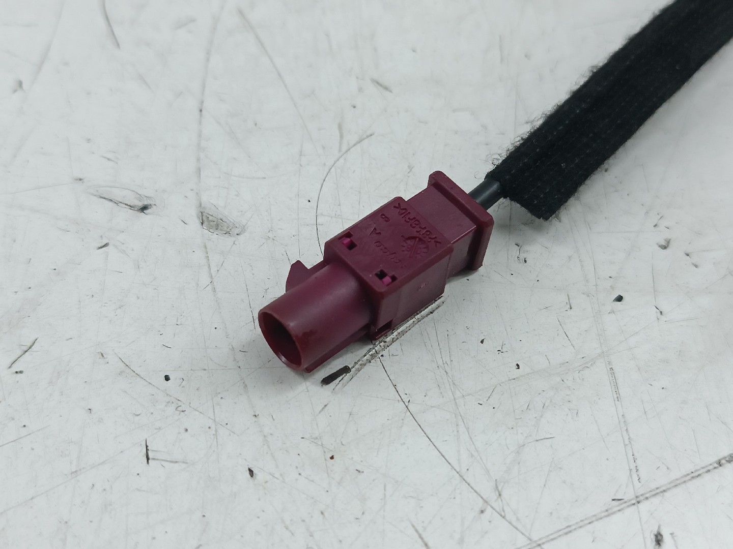 Antena de teto AUDI Q5 (8RB) | 08 - 17 Imagem-1