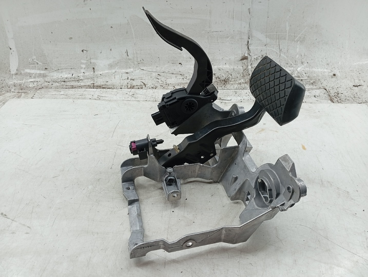 Pedaleira AUDI Q5 (8RB) | 08 - 17 Imagem-3