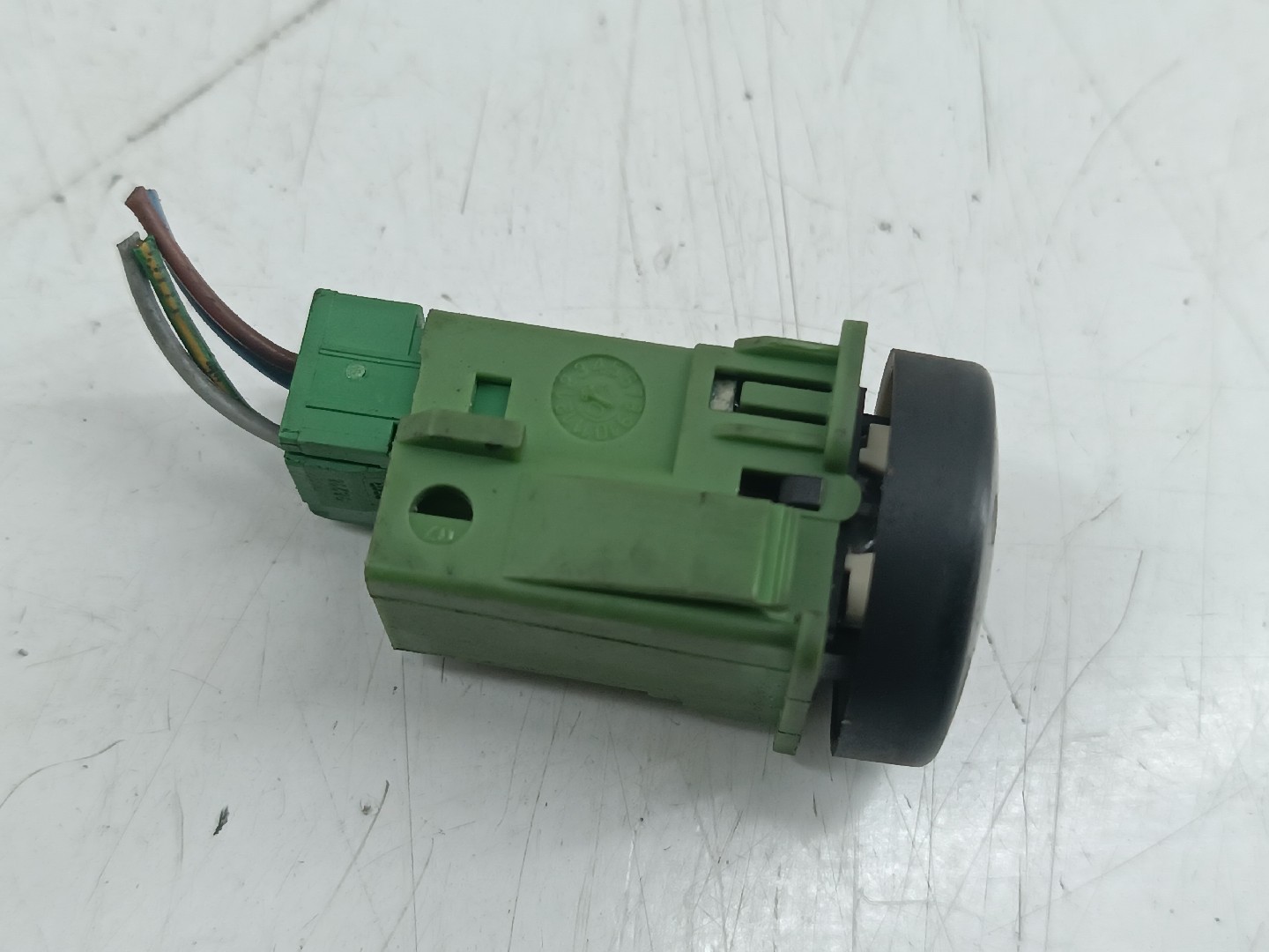 comutador de fecho central de portas CITROEN BERLINGO / BERLINGO FIRST Veículo multiuso (MF, GJK, GFK) | 96 - 11 Imagem-1