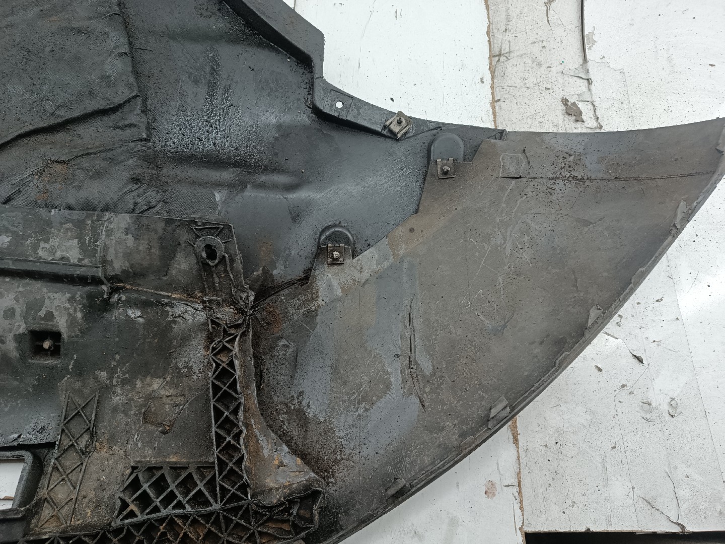 Lip de para-choques frontal AUDI Q5 (8RB) | 08 - 17 Imagem-1