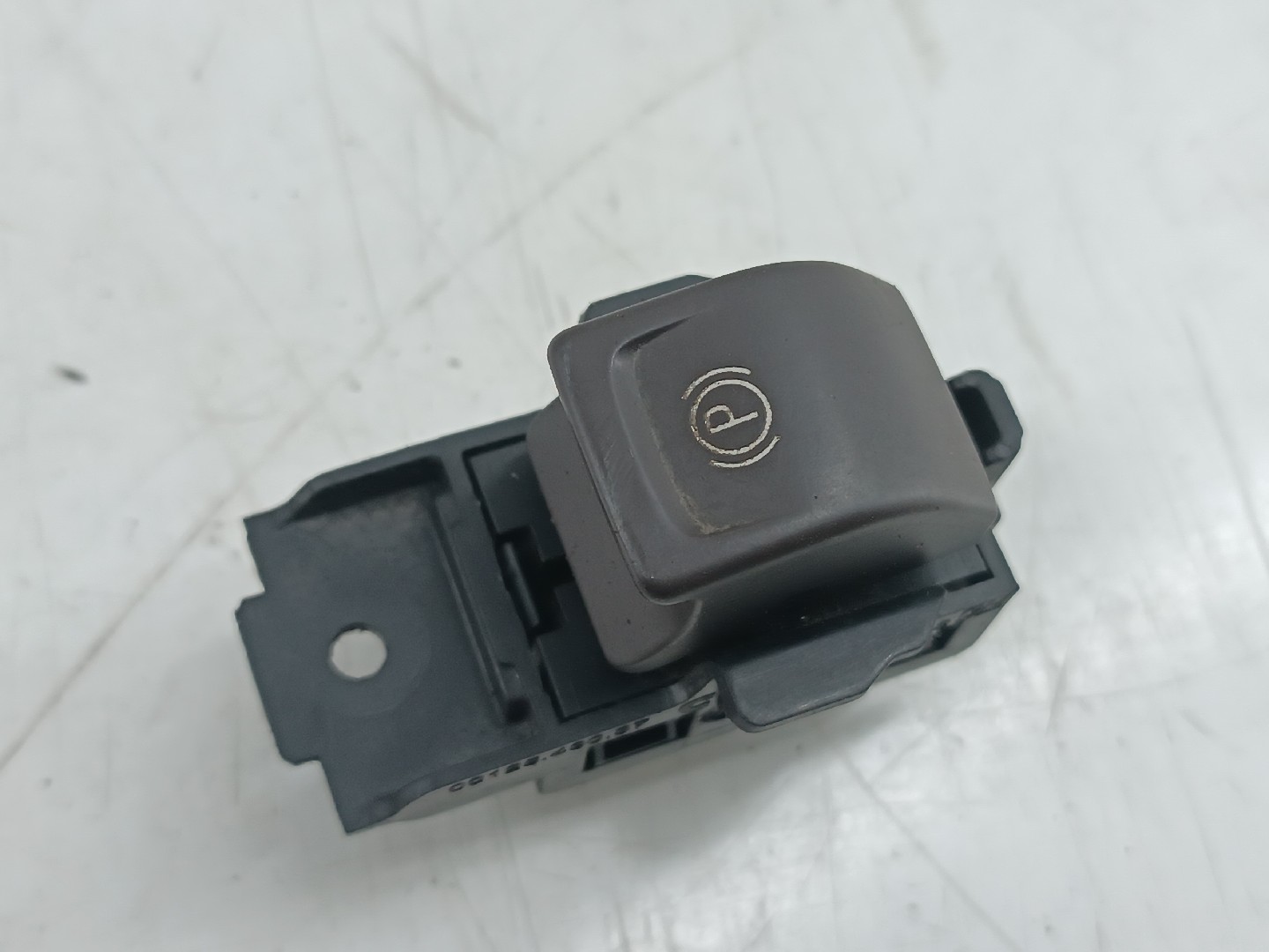 Botão de travão de parque OPEL INSIGNIA A (G09) | 08 - 17 Imagem-3