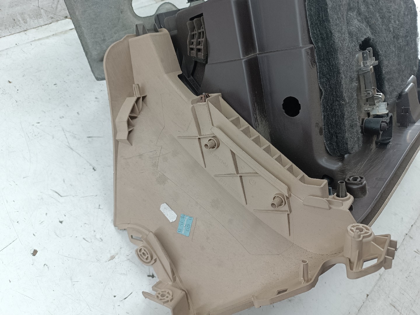 Porta luvas OPEL INSIGNIA A (G09) | 08 - 17 Imagem-4