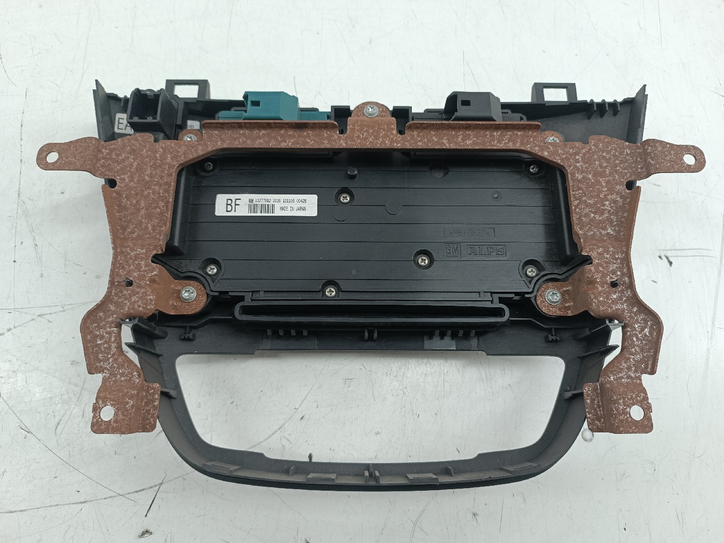 Painel de controlo de rádio OPEL INSIGNIA A (G09) | 08 - 17