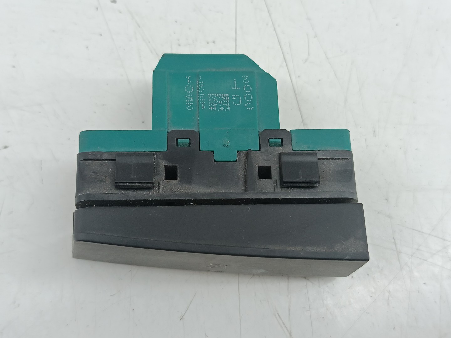 Botão de controlo de tração OPEL INSIGNIA A (G09) | 08 - 17