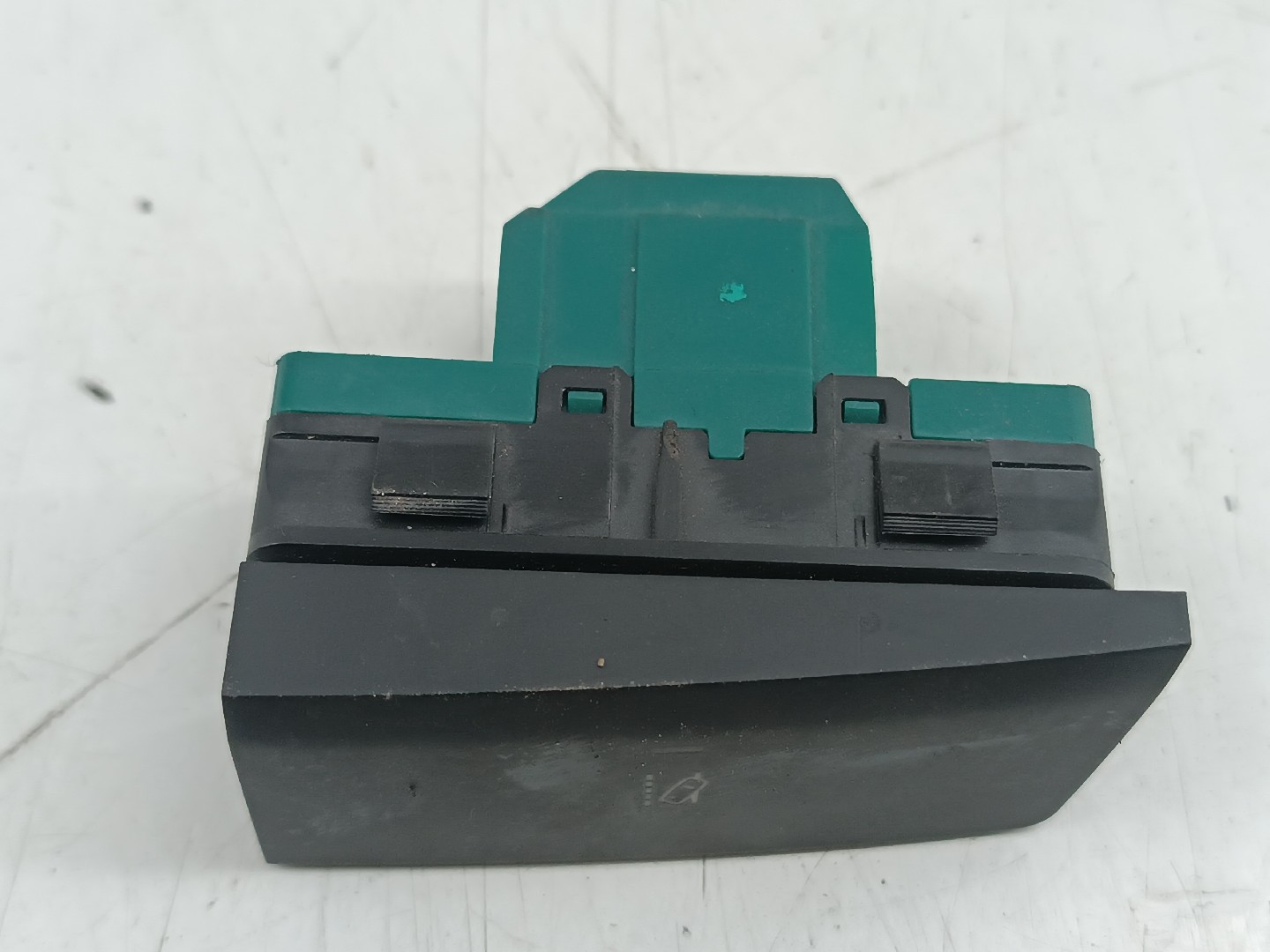 Botão de controlo de tração OPEL INSIGNIA A (G09) | 08 - 17 Imagem-3