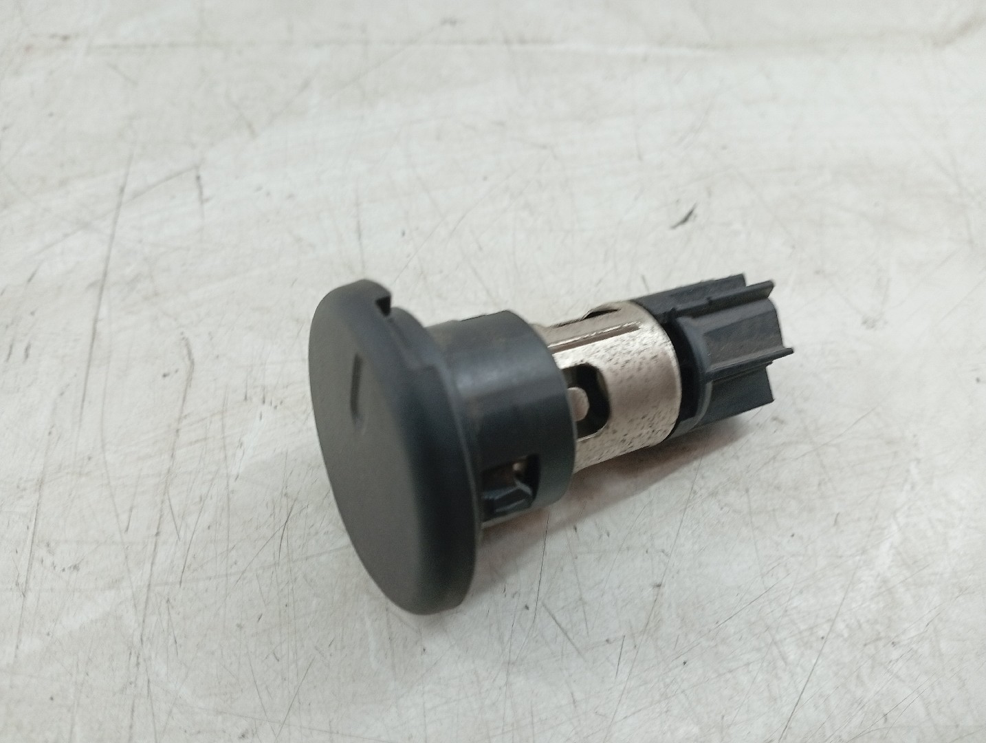 Isqueiro OPEL INSIGNIA A (G09) | 08 - 17 Imagem-3