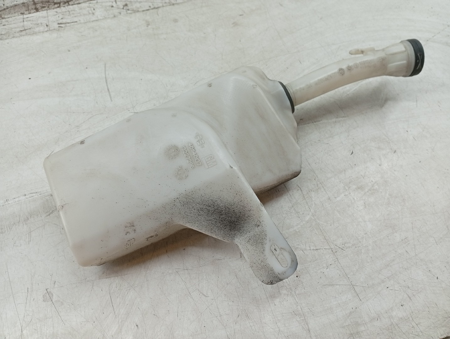 Reservatório de água do limpa para-brisas OPEL INSIGNIA A (G09) | 08 - 17