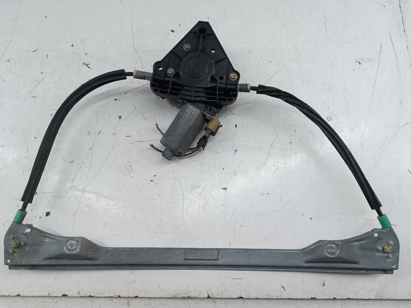 Motor e elevador de vidro frente direito RENAULT CLIO II (BB_, CB_) | 98 - 