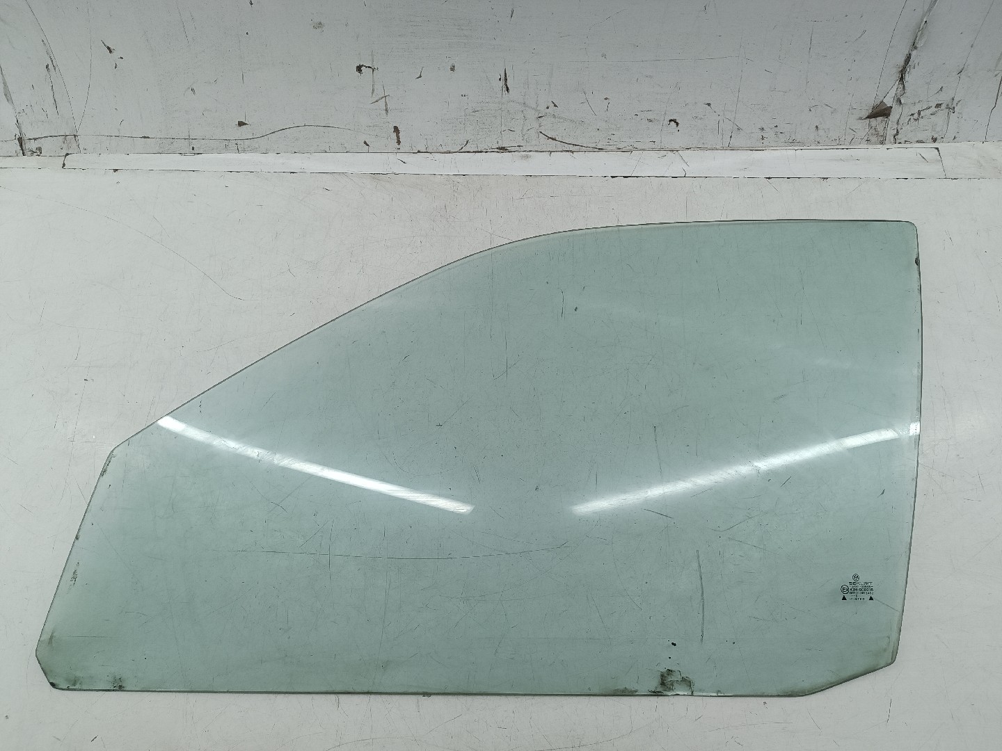 Vidro Porta Frente Esquerdo VOLKSWAGEN POLO (6N1) | 94 - 99 Imagem-2