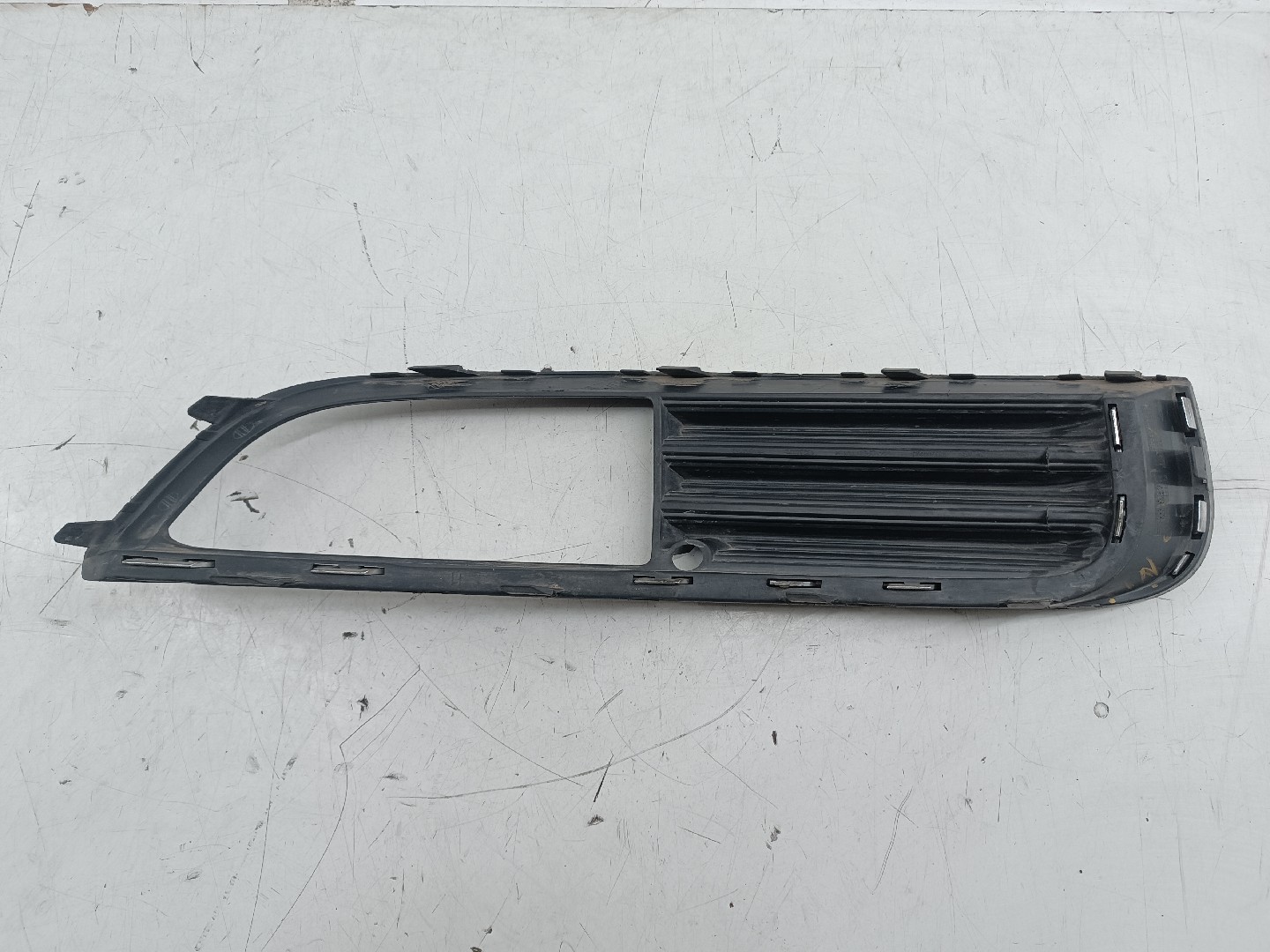 Grelha do farol de nevoeiro OPEL INSIGNIA A (G09) | 08 - 17