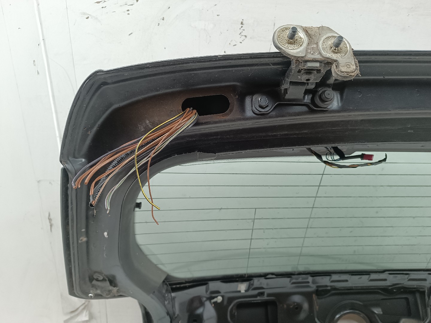 Porta de mala BMW 1 (E87) | 03 - 13 Imagem-3