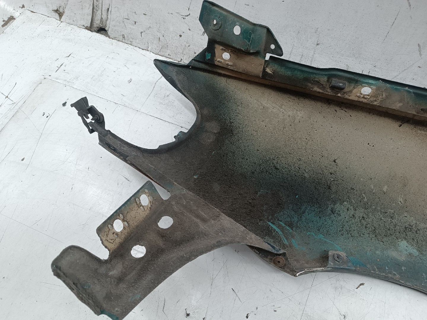 Guarda Lamas Direito VOLKSWAGEN POLO (6N1) | 94 - 99 Imagem-1