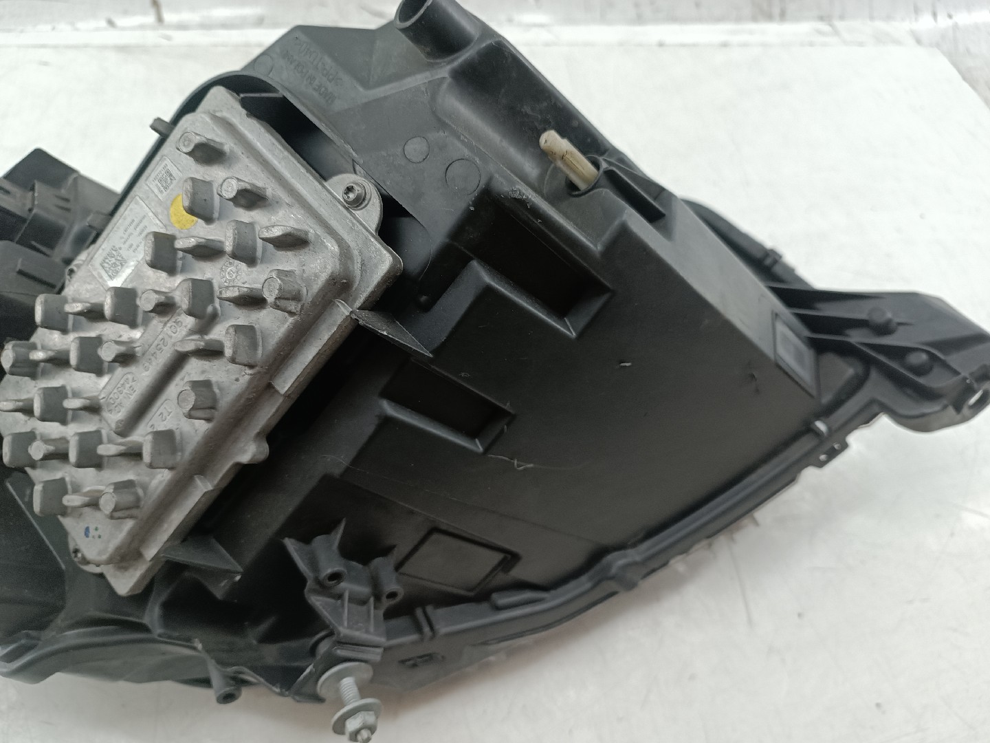 Ótica Esquerda PEUGEOT 2008 II (U_) | 19 -  Imagem-4