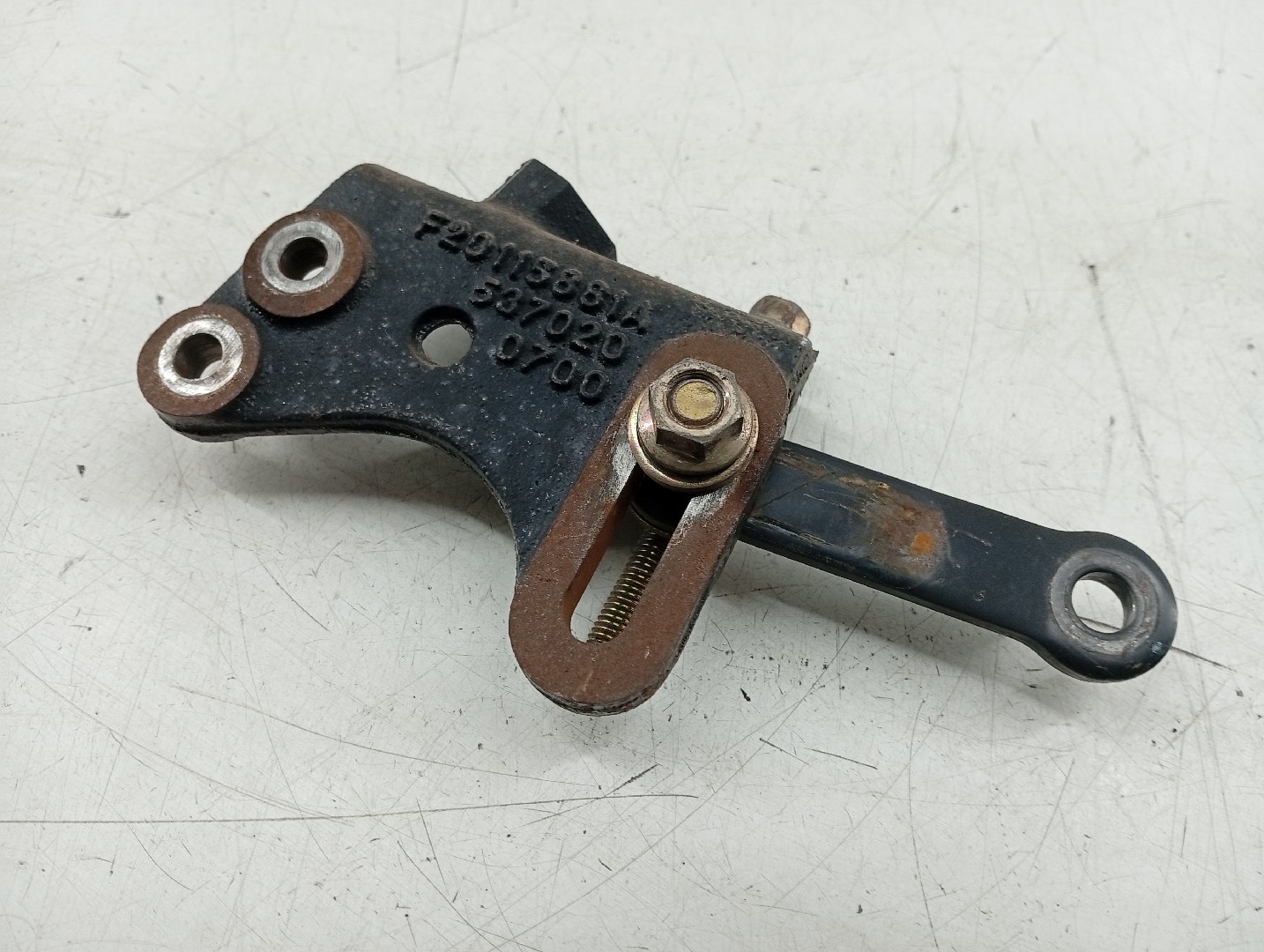 Suporte de Compressor de Ar Condicionado MAZDA 626 III Hatchback (GD) | 87 - 92