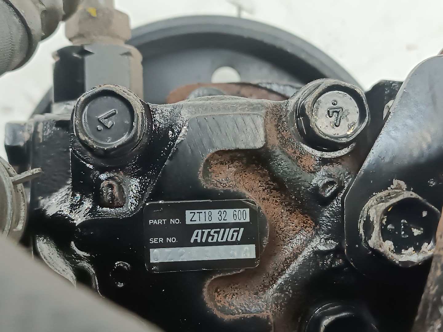 Bomba de direçao assistida MAZDA 626 III Hatchback (GD) | 87 - 92 Imagem-4