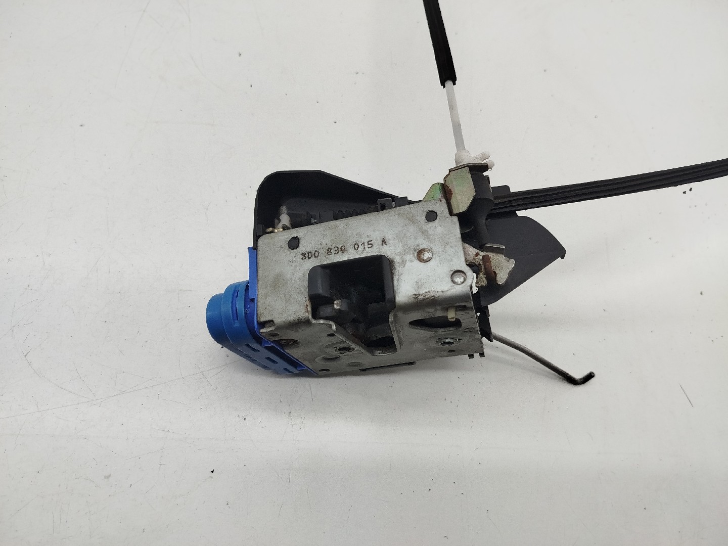 Fecho da Porta Trás Esquerdo AUDI A4 Avant (8D5, B5) | 94 - 02 Imagem-2