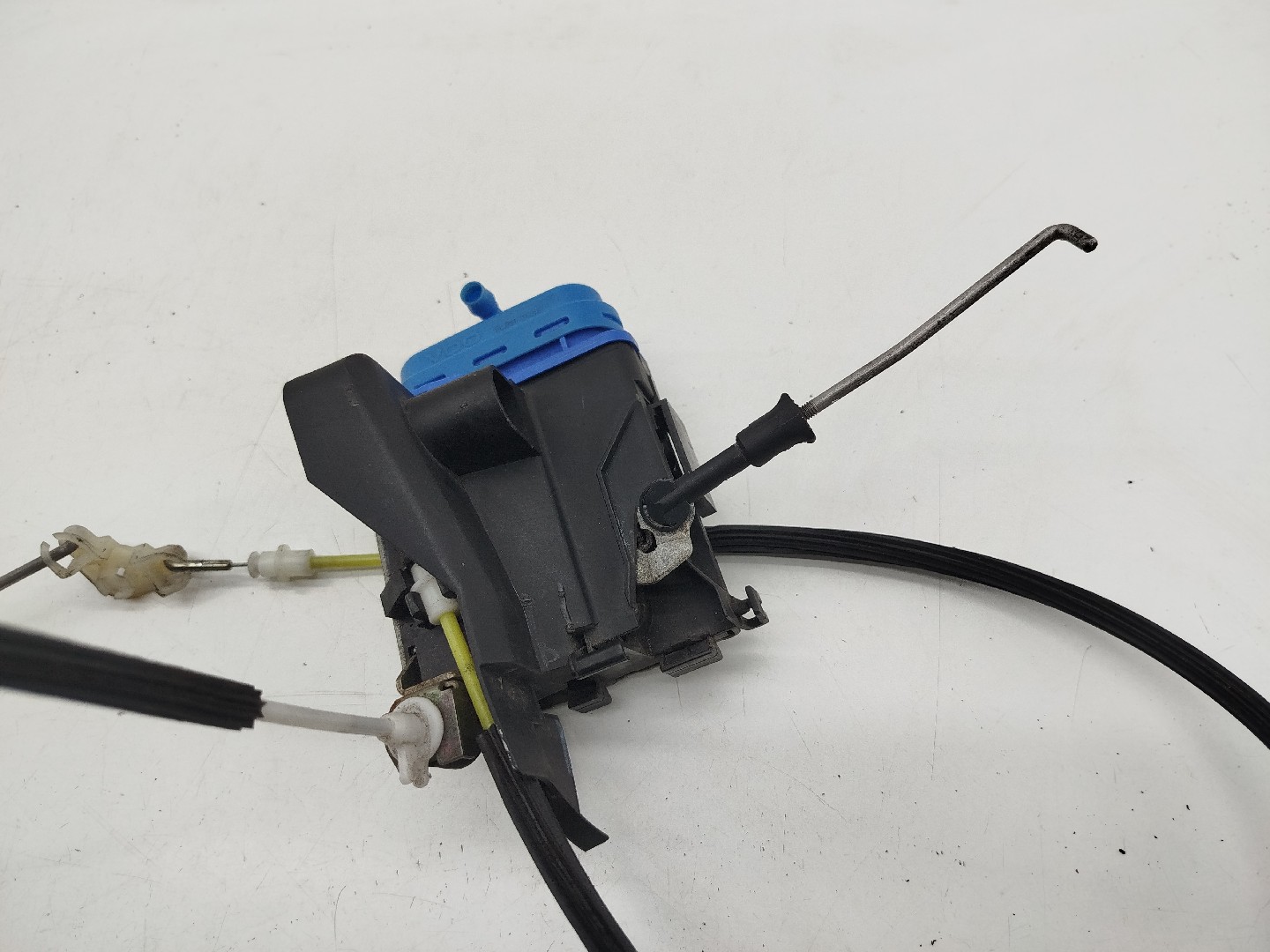 Fecho da Porta Trás Esquerdo AUDI A4 Avant (8D5, B5) | 94 - 02 Imagem-1