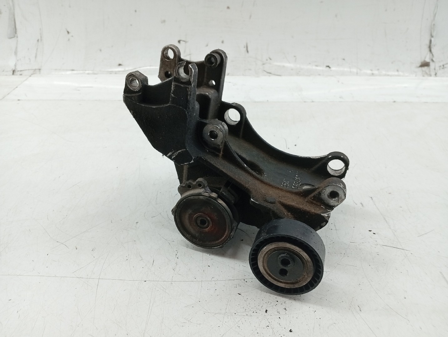 Suporte De Alternador CITROEN JUMPY Caixa (BS_, BT_, BY_, BZ_) | 94 - 06 Imagem-2