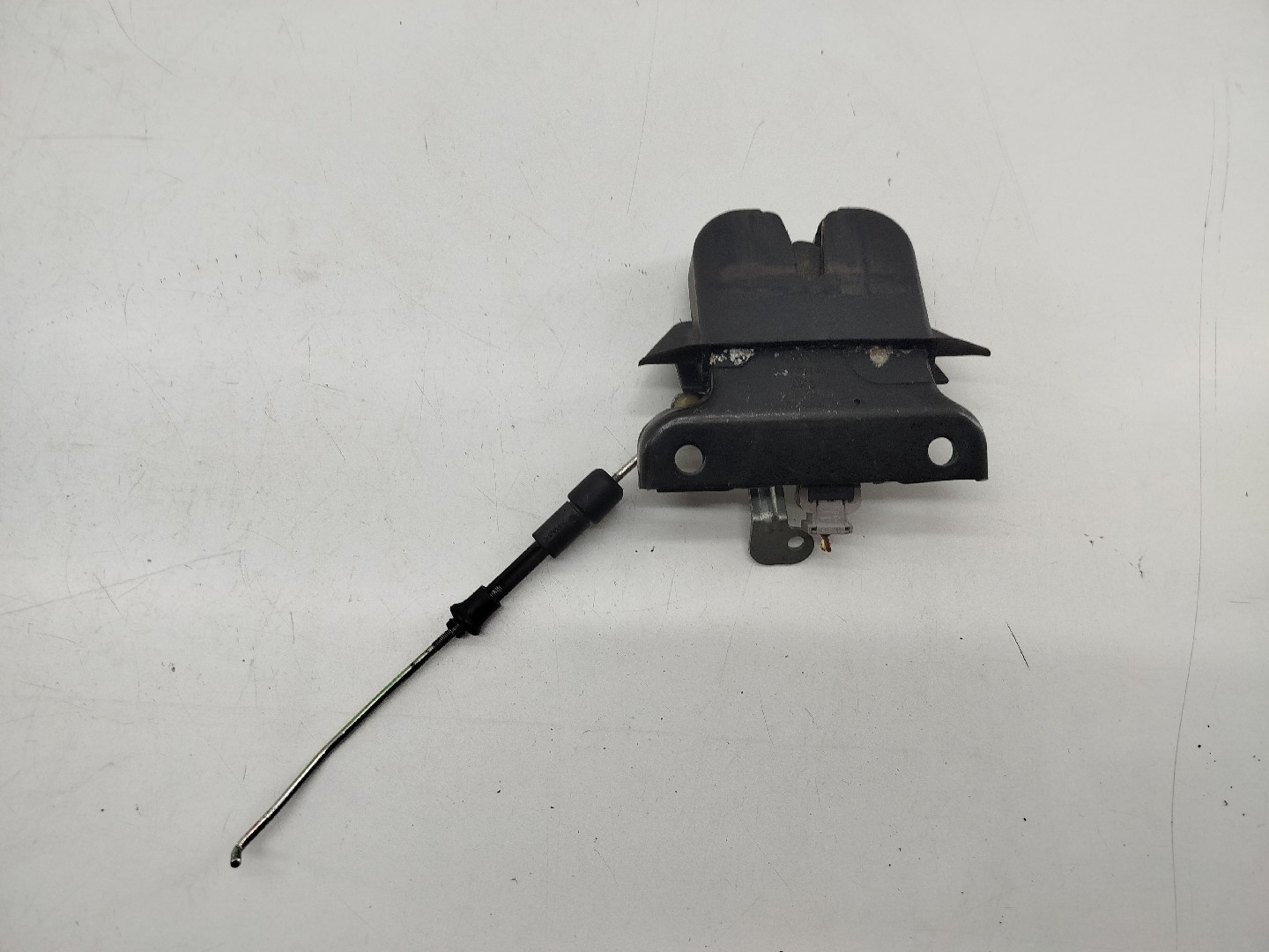 Fecho da Mala AUDI A4 Avant (8D5, B5) | 94 - 02 Imagem-1