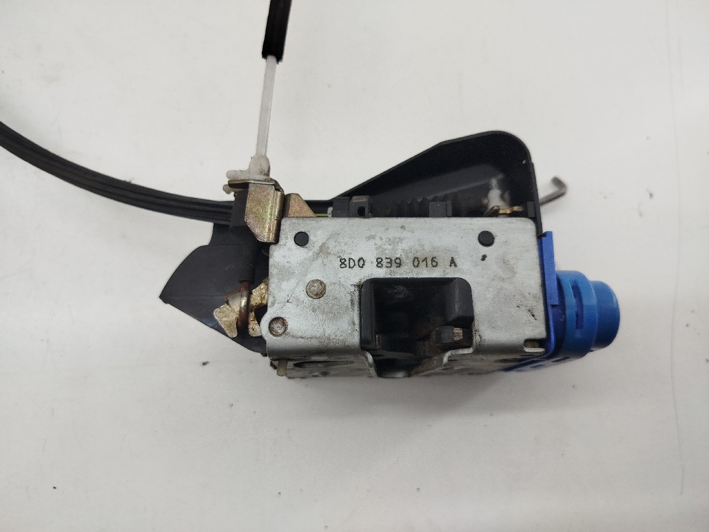 Fecho da Porta Trás Direito AUDI A4 Avant (8D5, B5) | 94 - 02 Imagem-1