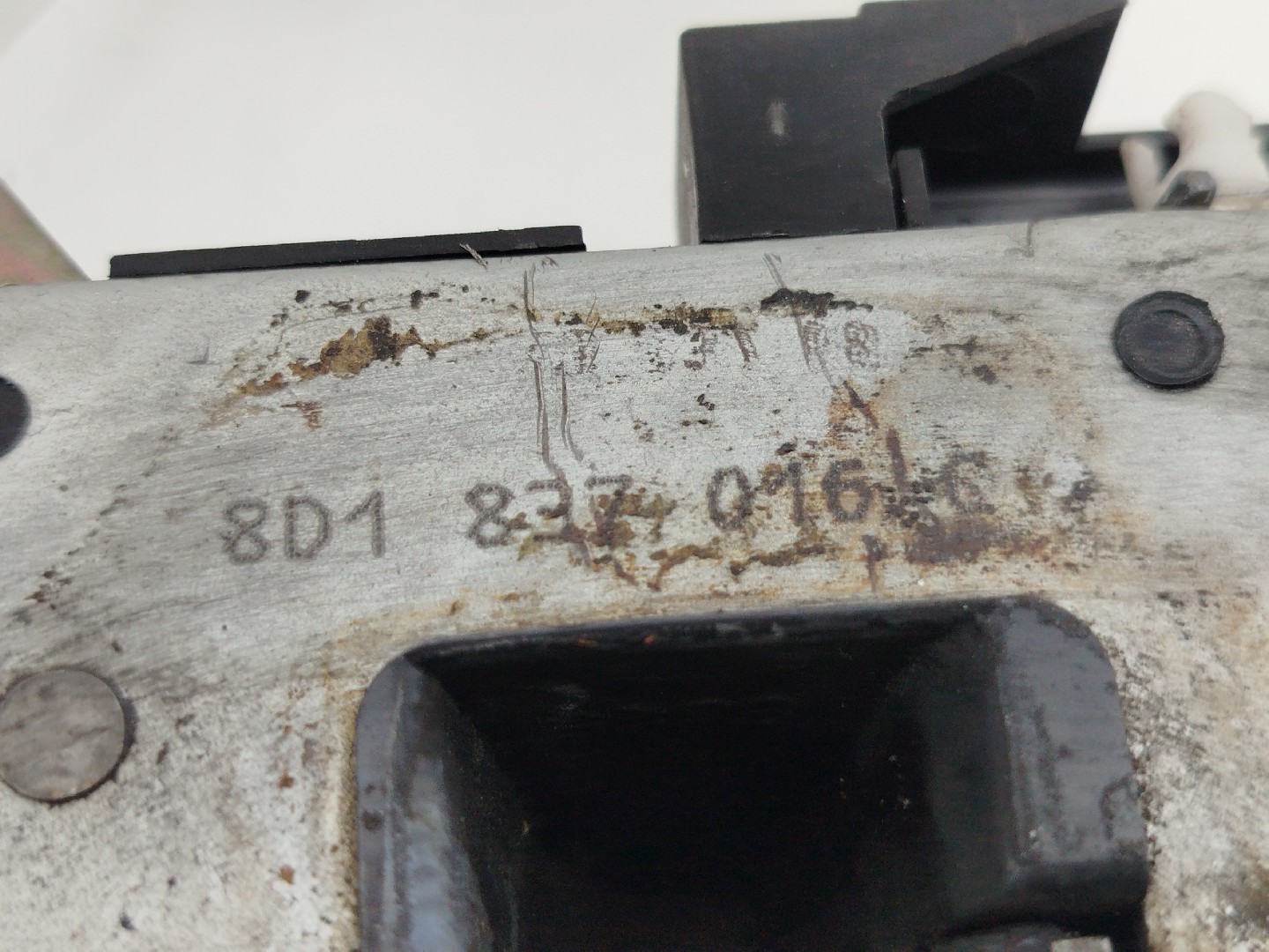 Fecho da Porta Frente Direito AUDI A4 Avant (8D5, B5) | 94 - 02 Imagem-1