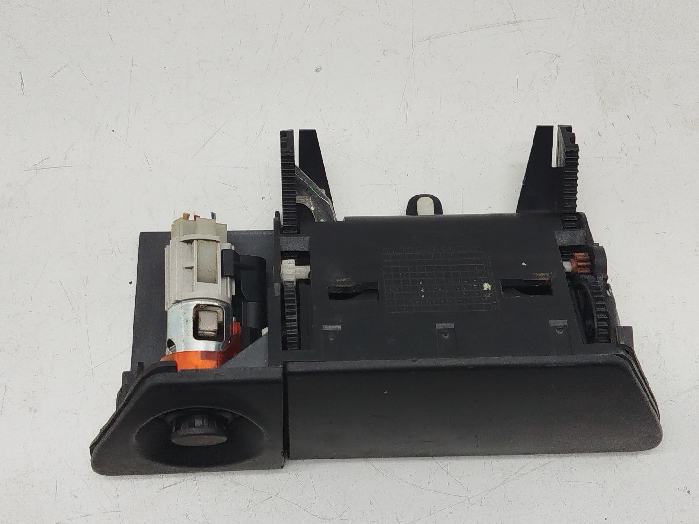 Cinzeiro AUDI A4 Avant (8D5, B5) | 94 - 02 Imagem-4