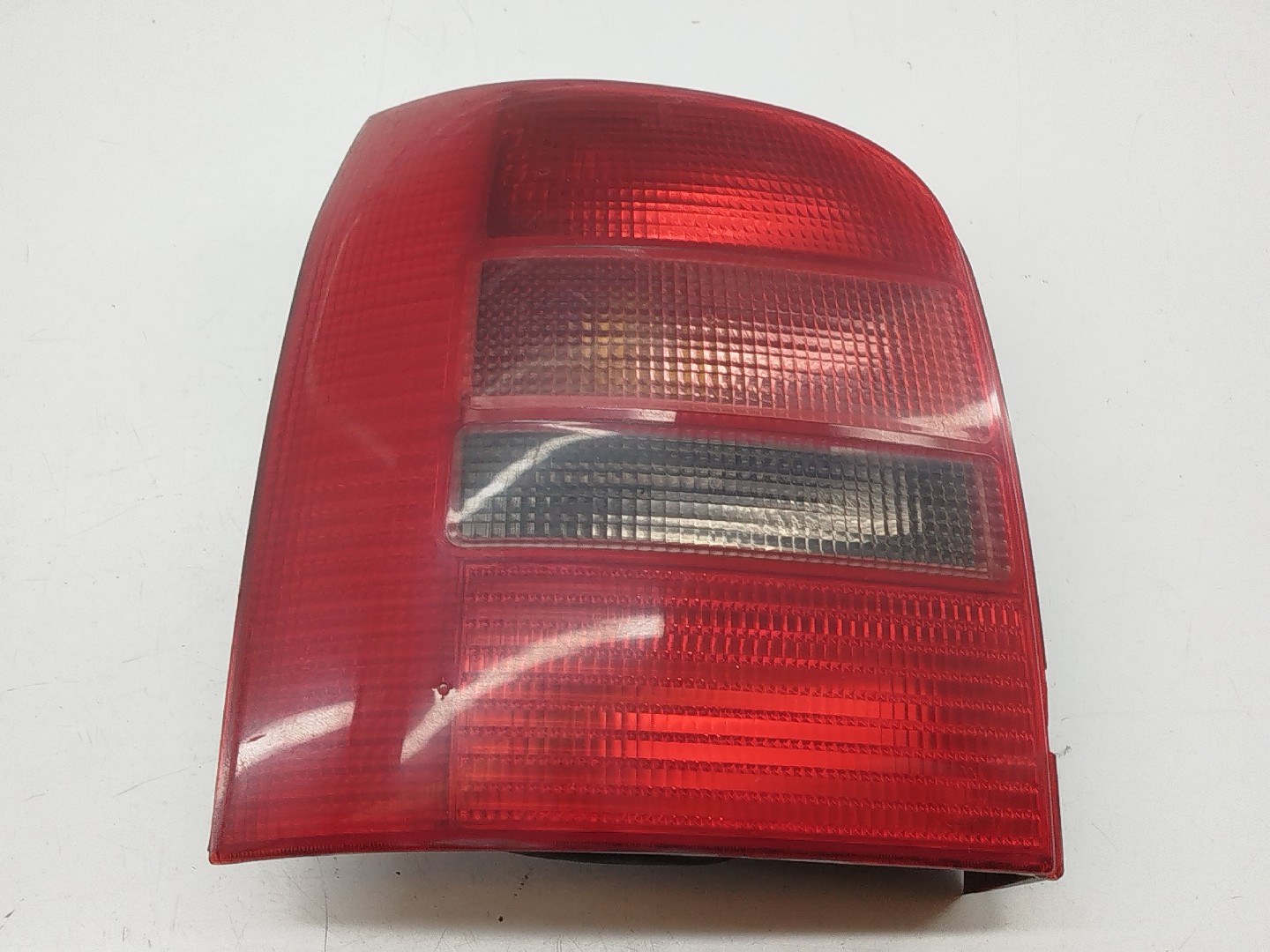 Farolim Stop Esquerdo AUDI A4 Avant (8D5, B5) | 94 - 02 Imagem-5